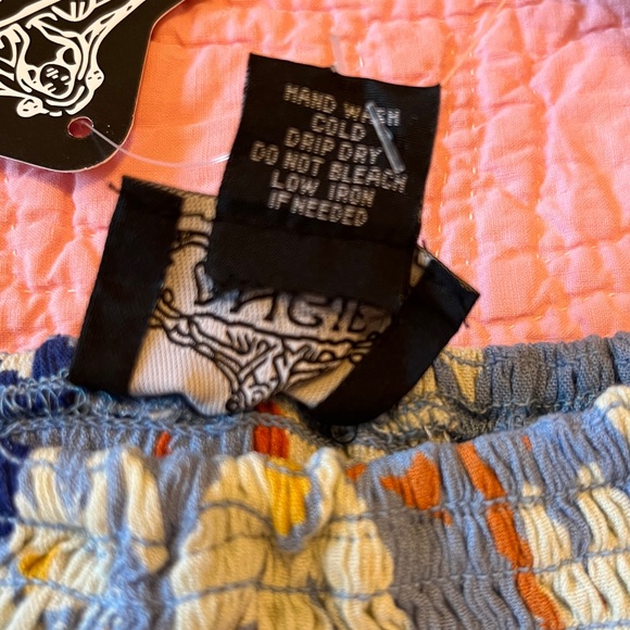 Angie Blue Floral Stretch Crop Top Summer Casual Peasant Boho Size L Large NWT - Picture 6 of 6